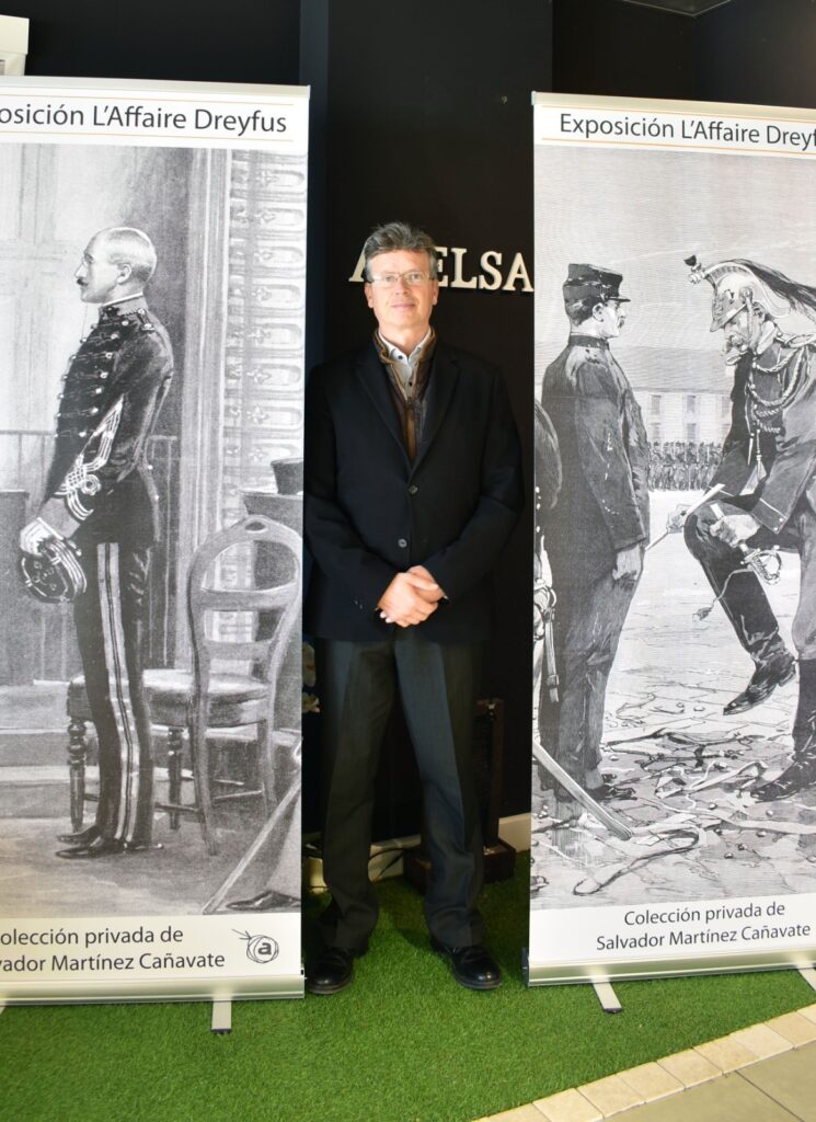 Salvador Martinez (1) Salvador Martinez (1)