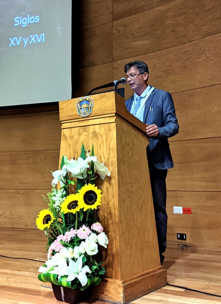 Salvador Martinez (3) Salvador Martinez (3)